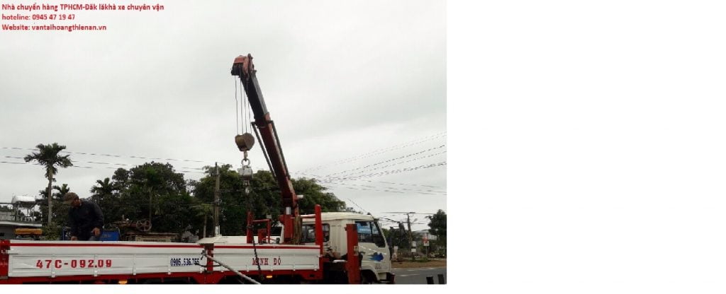 Cẩu hàng máy móc thiết bị